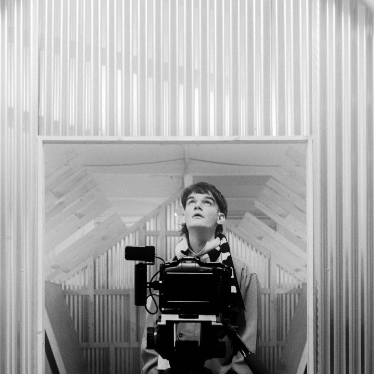 Portret Brecht Vanhoutte At Rise Of Curtain Triënnale Brugge